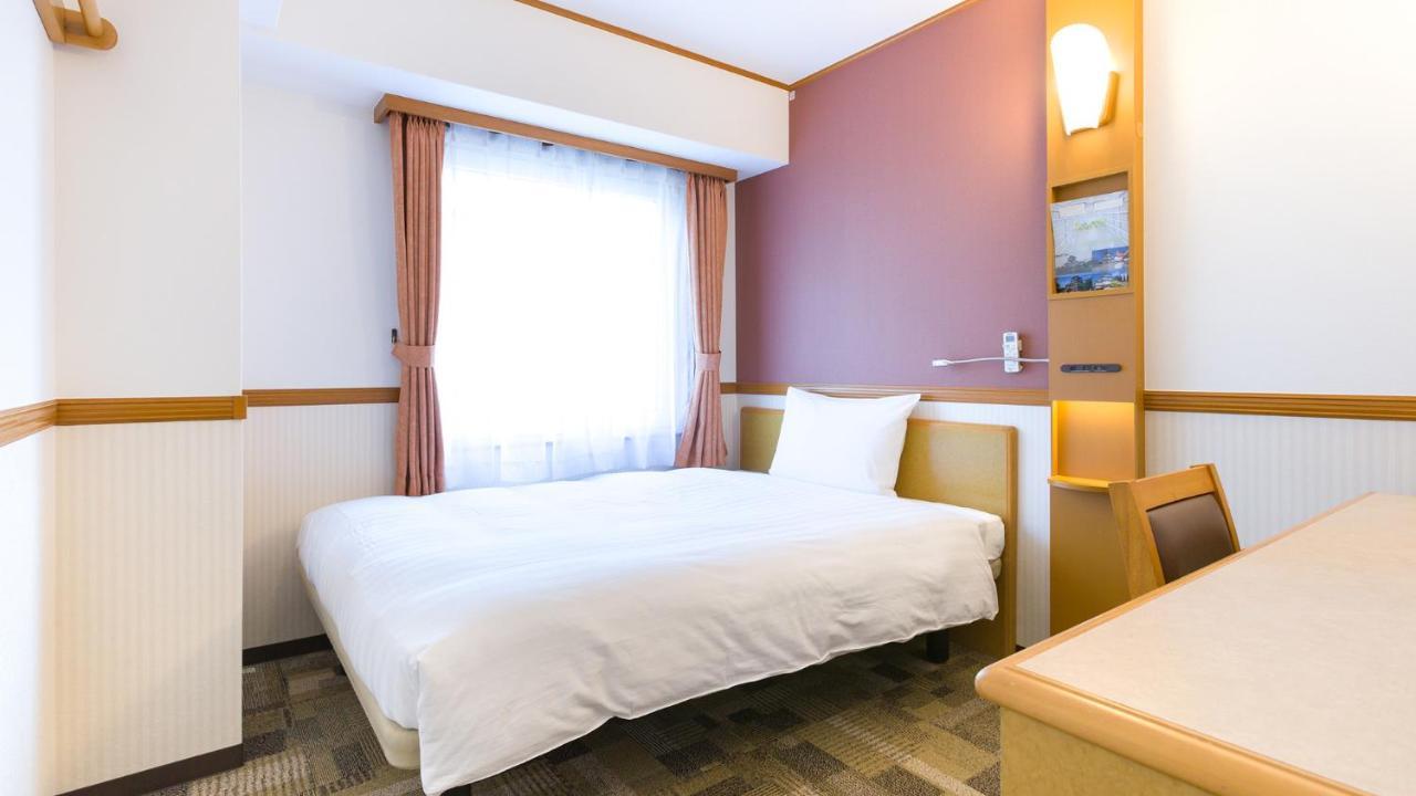 Toyoko Inn Hakata-Eki Bus Terminal Mae Фукуока Номер фото